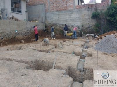 Excavación de Zapatas y Vigas de Cimentación.